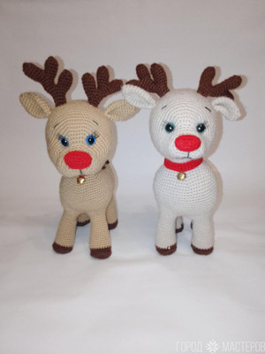 Вязаный НОВОГОДНИЙ ОЛЕНЬ. 26см. Ручная работа. - 2