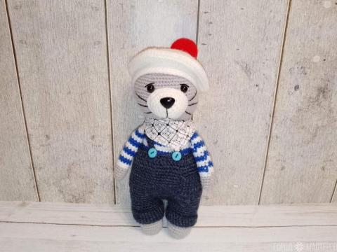 Вязаный котик Красавчик крючком 23 см - 3