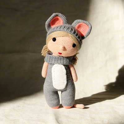 Вязаная девочка в костюме мышки . 23 см - 2