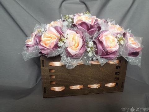 Букет из атласных роз - 5