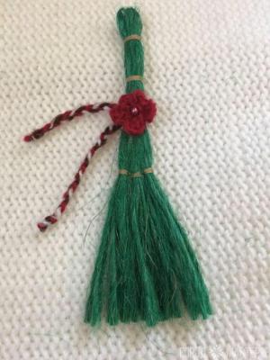 Народная обереговая кукла "Веник" - 4