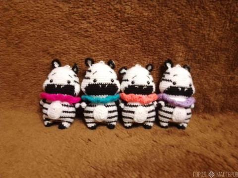 Вязаные брелочки зебры 10-13 см.Ручная работа - 3