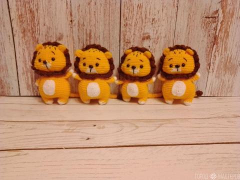 Вязаные брелочки львята10-13 см.Ручная работа - 4