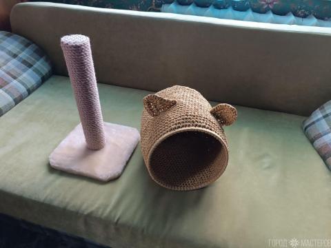 Домик и когтеточка для кота