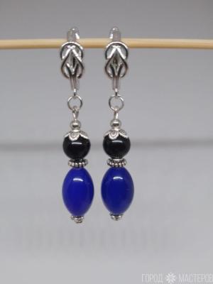 Серьги черным ониксом и стеклнными синими бусинами - 5