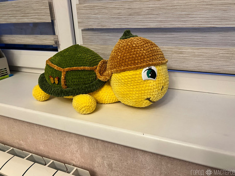 Черепаха из плюшевой пряжи