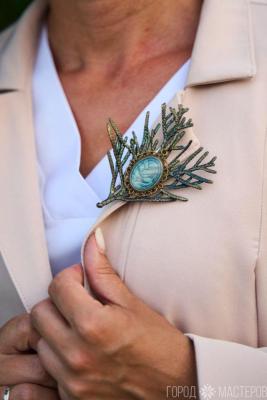 брошь "Туя" - 2