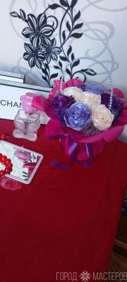 Букет из атласных лент