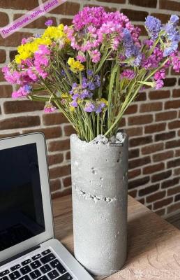 Вазы из бетона для сухоцветов