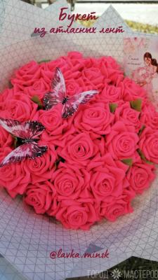 Букет роз из атласных лент