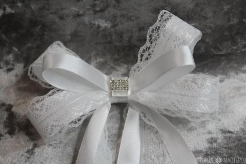 Бант на уточке с длиными хвостами