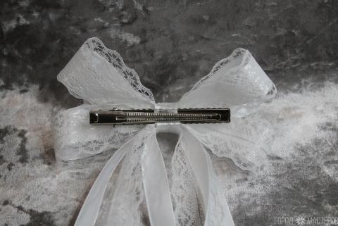 Бант на уточке с длиными хвостами - 3