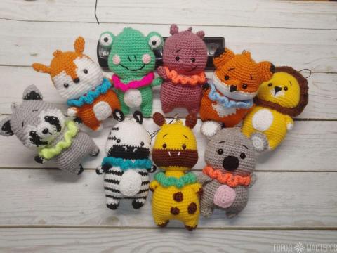 Продаю вязаные игрушки-брелочки ручной работы