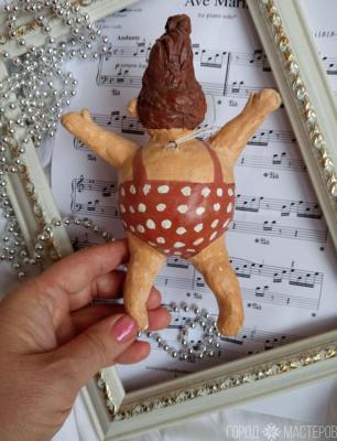 Летящая женщина - прикольная подвеска - 2