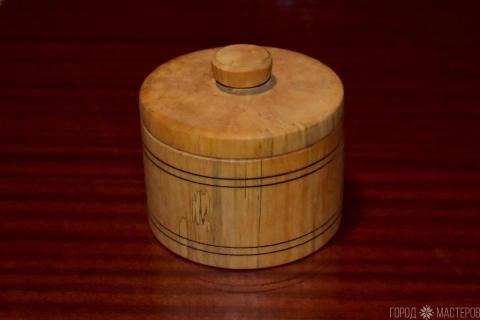 Бочонок для сыпучих продуктов, или под мёд.