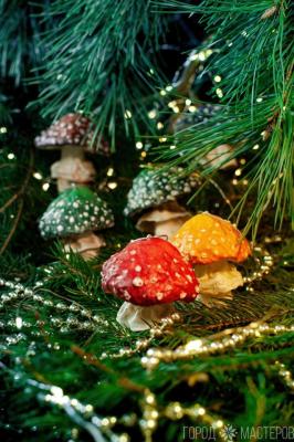 Елочная игрушка из ваты