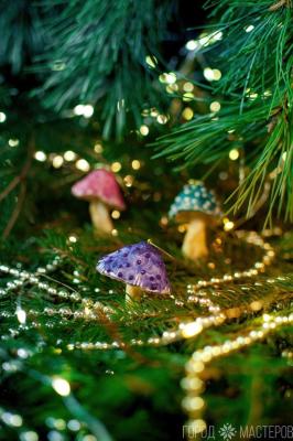 Елочная игрушка из ваты