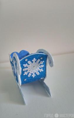 Сани Деда Мороза с сундучком - сюрпризом. Смотрите другие лоты. - 3