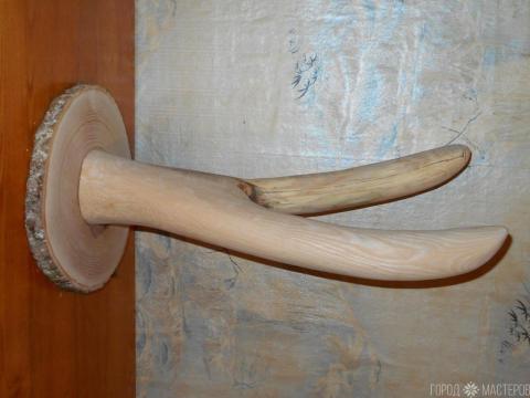 Вешалка (ясень)