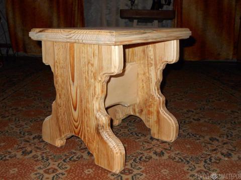 Табурет маленький (сосна)