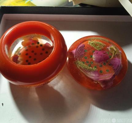 Шкатулка или подсвечник