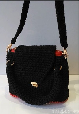 #diy Сумочка с кожаным дном с подкладкой\ из шнура\ крючком.(красно - чёрная) - 3