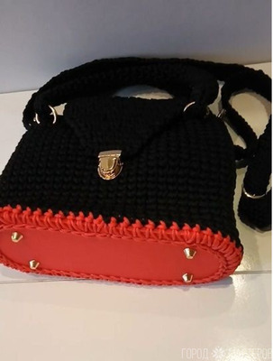 #diy Сумочка с кожаным дном с подкладкой\ из шнура\ крючком.(красно - чёрная)