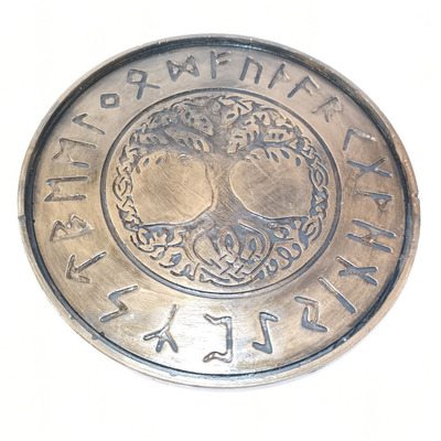 Рунический Алтарь с Древом Жизни