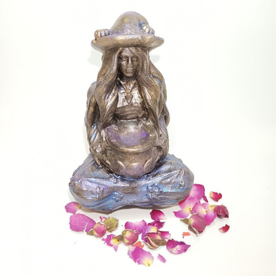 Ведьма с Котлом Алтарная статуэтка