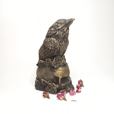 Ворон на Черепе Алтарная статуэтка