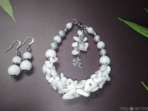 ШИКАРНЫЙ БРАСЛЕТ ИЗ БЕЛОГО АГАТА