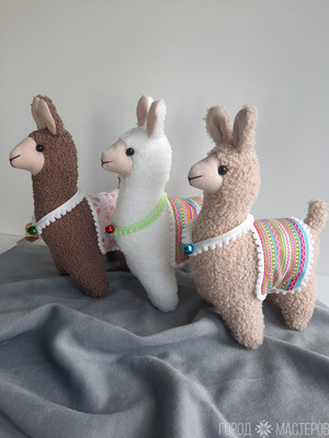 Лама - мягкая игрушка