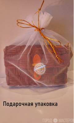 Сумочка на канве из ленты органзы с фурнитурой к\з в зол. ручной работы - 3