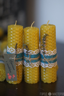 Свечи из вощины . - 2