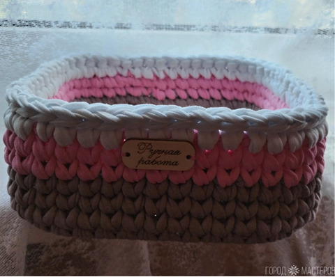 Вязаная корзина