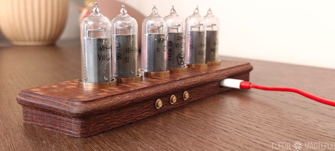 Часы на газоразрядных индикаторах ин-14 - 2