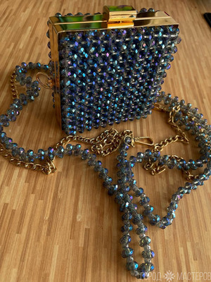 Сумочка из бусин.