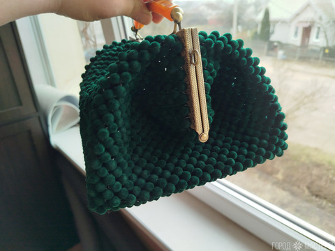 Сумочка из бусин.