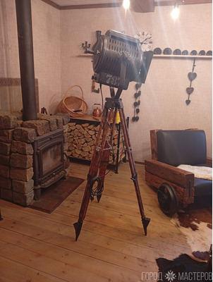 Прожектор светильник лофт на штативе треноге - 9