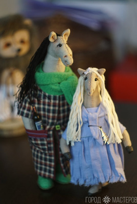Пара лошадок из ткани. - 4