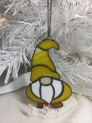 Новогодние игрушки из витражного стекла выполнены в технике Тиффани - гномики🧙‍♂ - 3