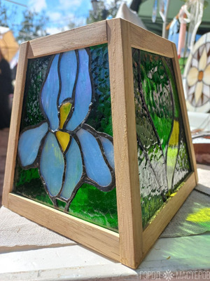 Светильник "Ирисы" 🌷из витражного стекла выполнен в технике Тиффани - 2