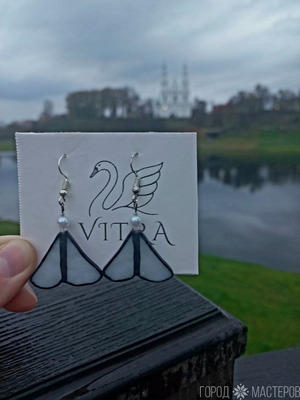 Серьги из витражного стекла выполнены в технике Тиффани "Мотыльки" - 2