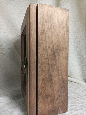 Ключница деревянная с витражом выполненным в технике Тиффани "Зяблик" - 6