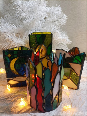 Светильник-ночник "Треугольник" из витражного стекла выполнен в технике Тиффани - 4