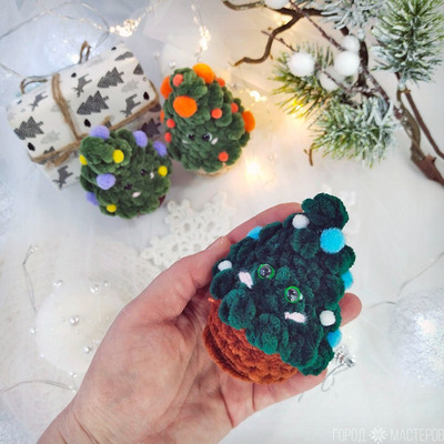 Ёлочка (ёлочная игрушка, брелок, подвеска в автомобиль)