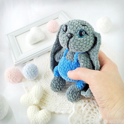 Зайчик в комбинезоне - 6