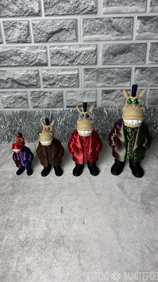 Ёлочная игрушка «Конь в пальто»