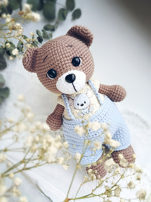 Мишка вязаный