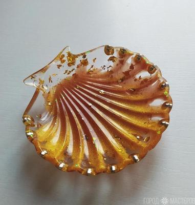 Блюдце "ракушка" из эпоксидной смолы